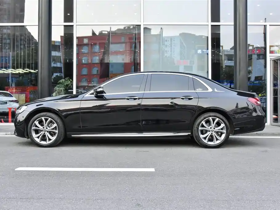 Mercedes-Benz E-Class E 2022 E 300 L Sport Fashion