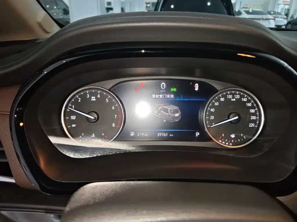Buick GL8 — миниатюра 12