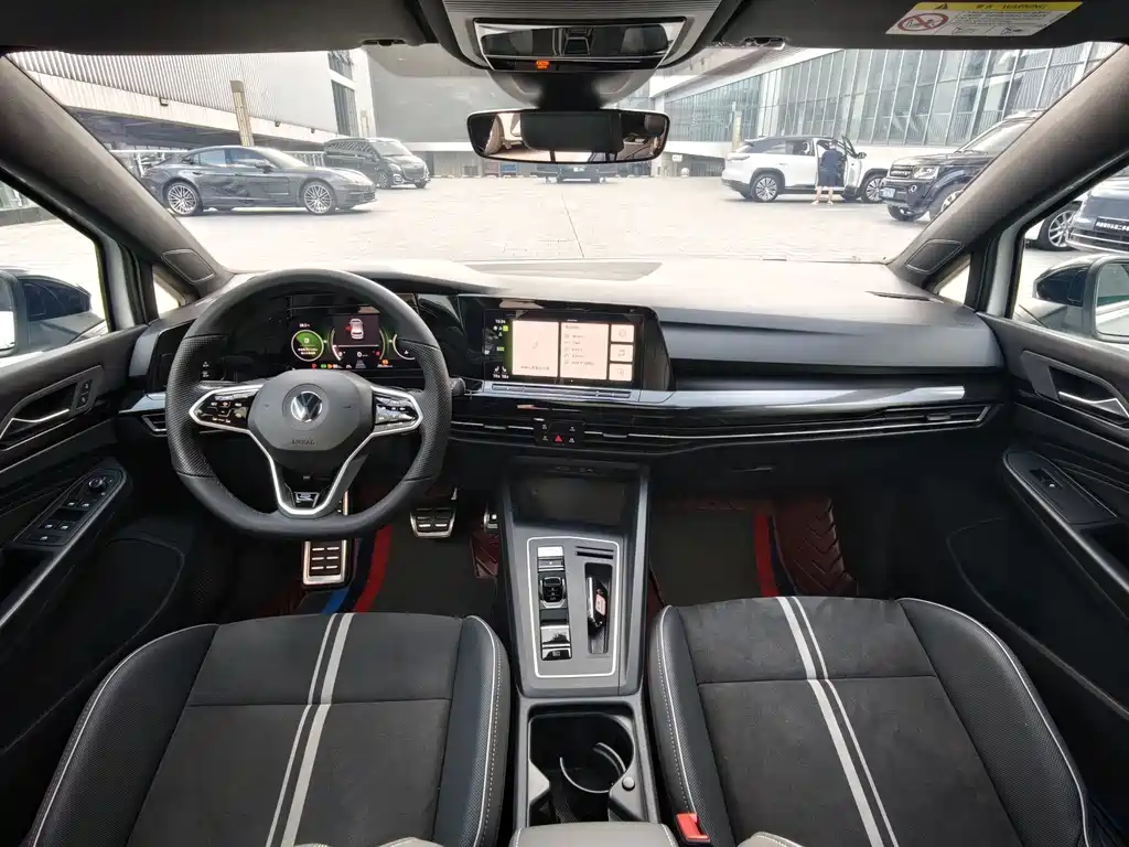 Volkswagen Golf — миниатюра 13