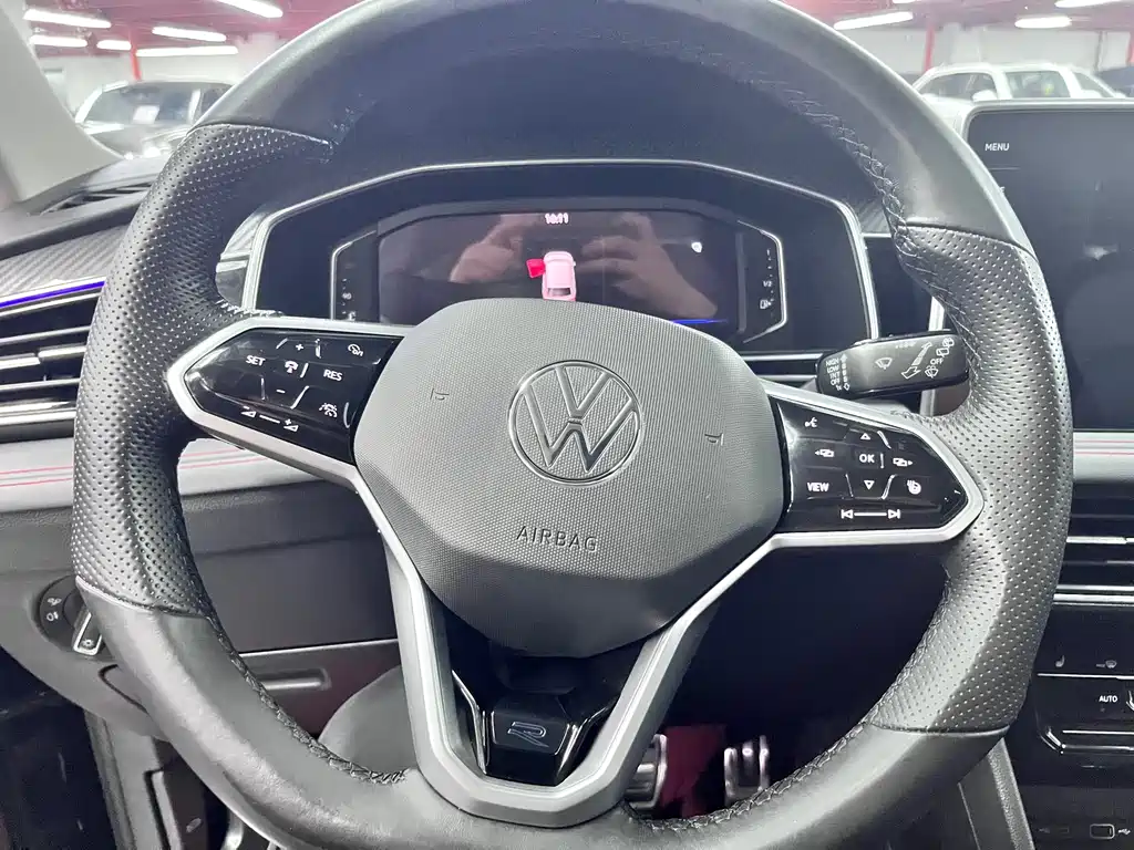 Volkswagen Tiguan L L 2022 330TSI AT