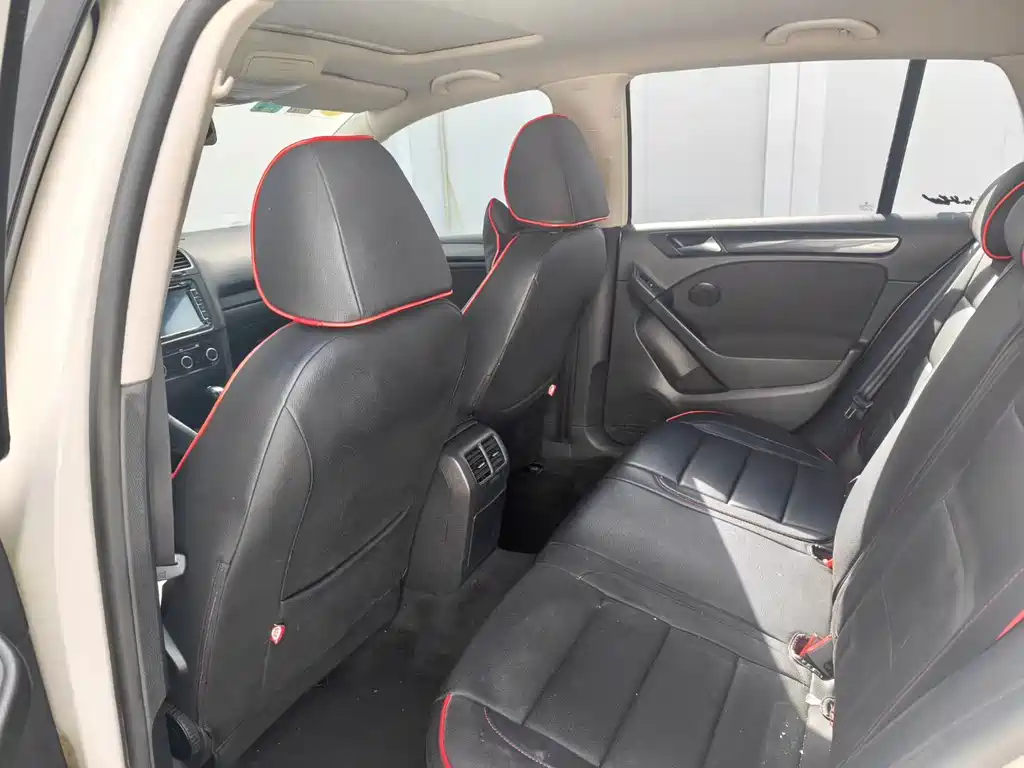 Volkswagen Golf 2012 1.4TSI AT Comfort