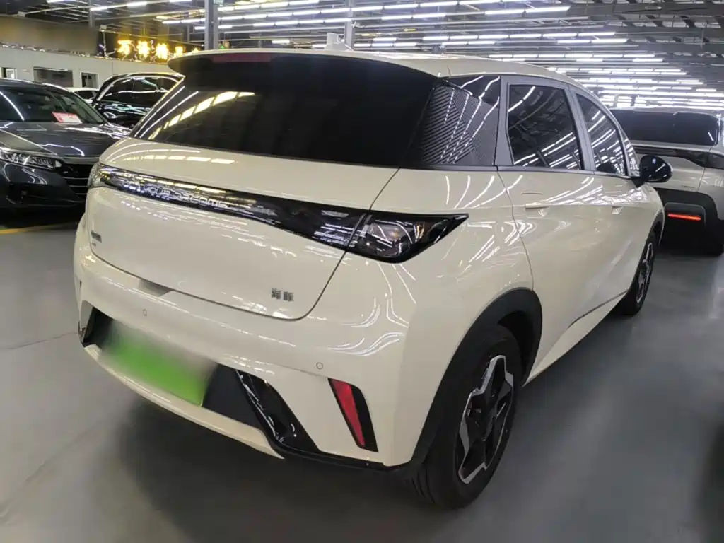 BYD Dolphin — миниатюра 7
