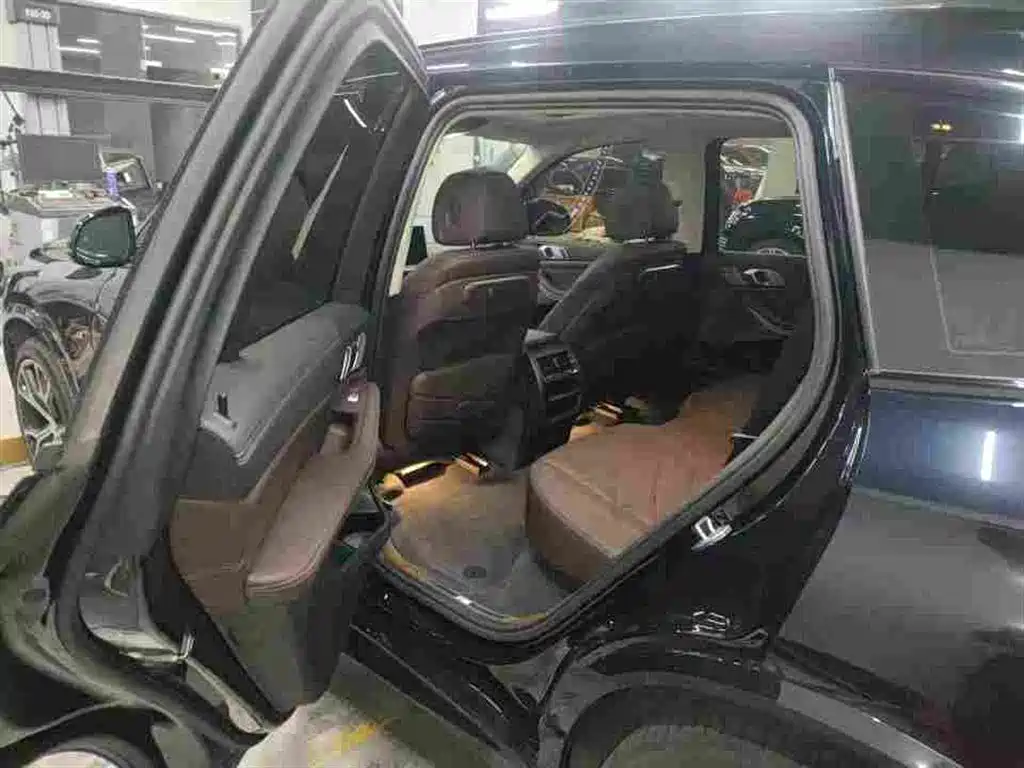 BMW X5 — миниатюра 6