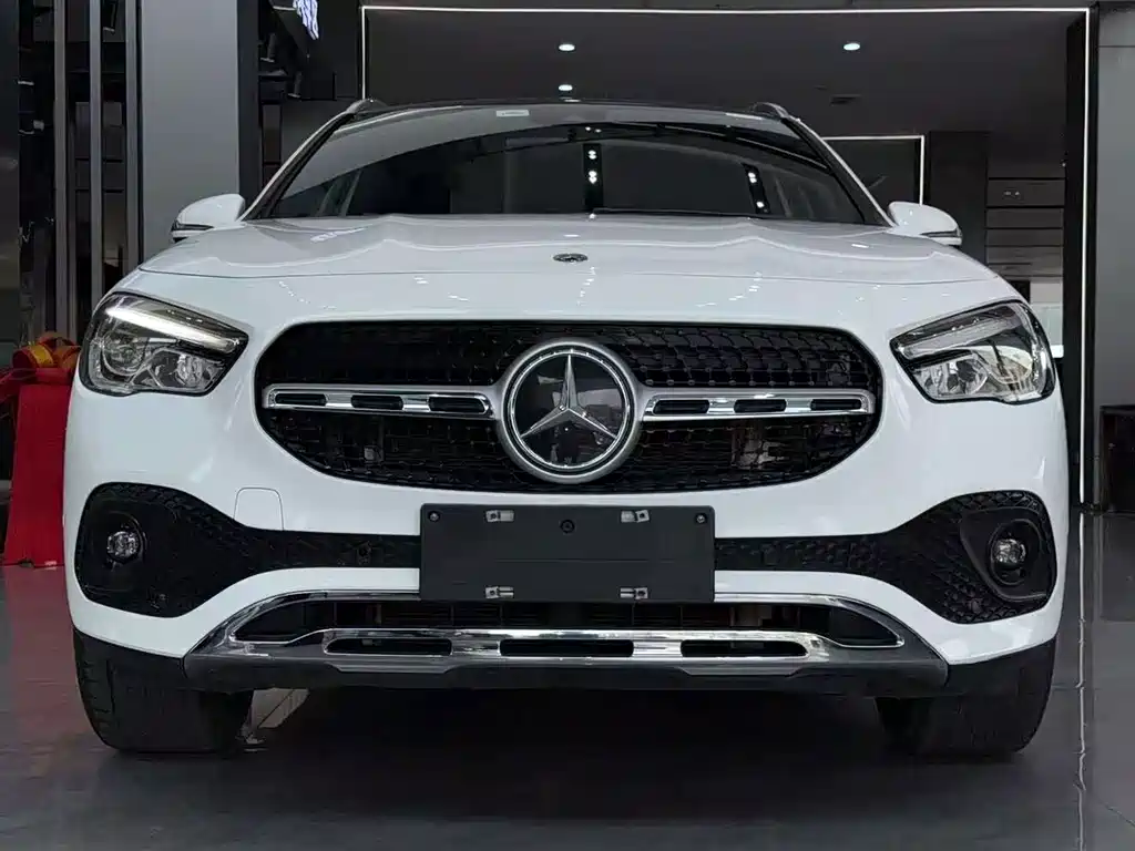 Mercedes-Benz GLA — миниатюра 2