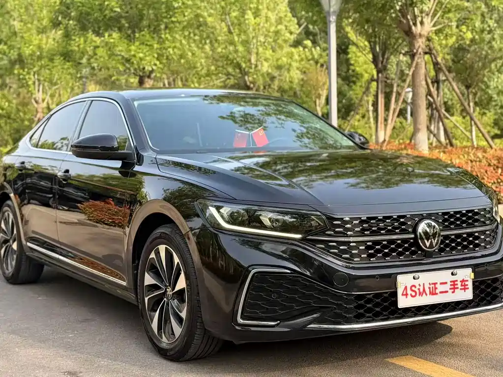 Volkswagen Passat 2023 330TSI Elite
