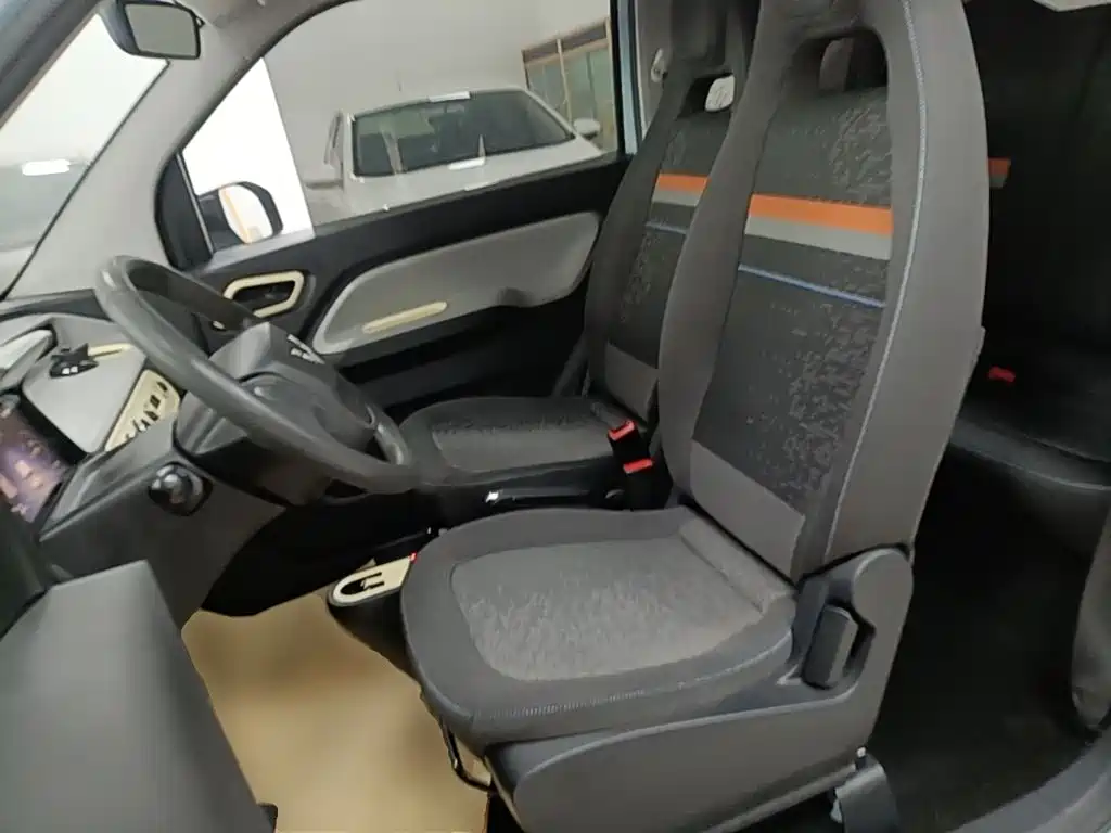 Wuling MINIEV — миниатюра 15