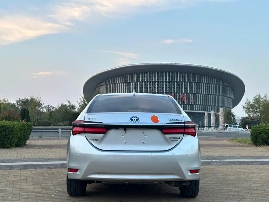 Toyota Corolla — миниатюра 5