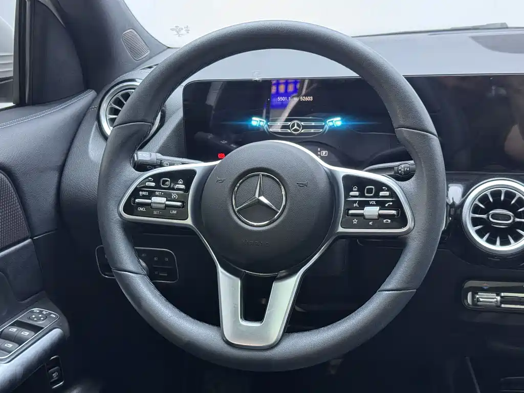 Mercedes-Benz GLA 2022 GLA 200