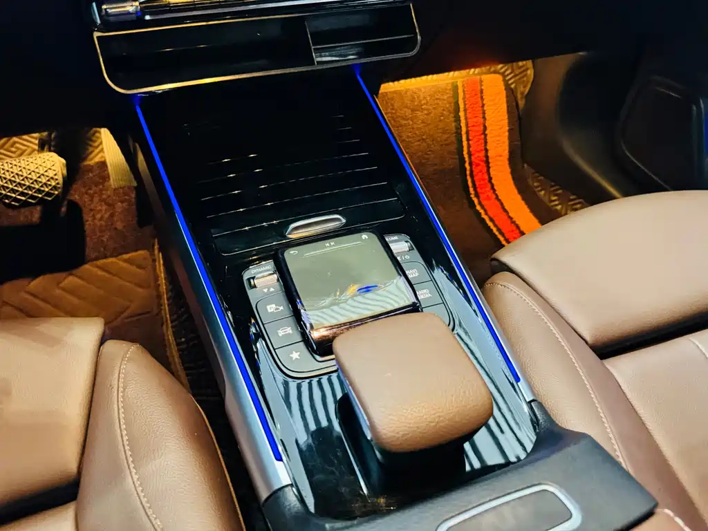 Mercedes-Benz GLB — миниатюра 13