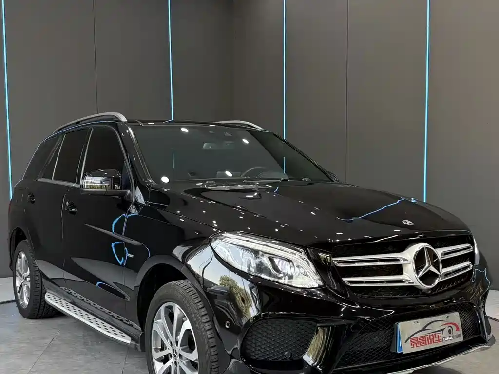 Mercedes-Benz GLE (Import) — миниатюра 3