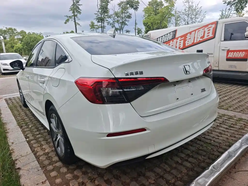 Honda Civic — миниатюра 5