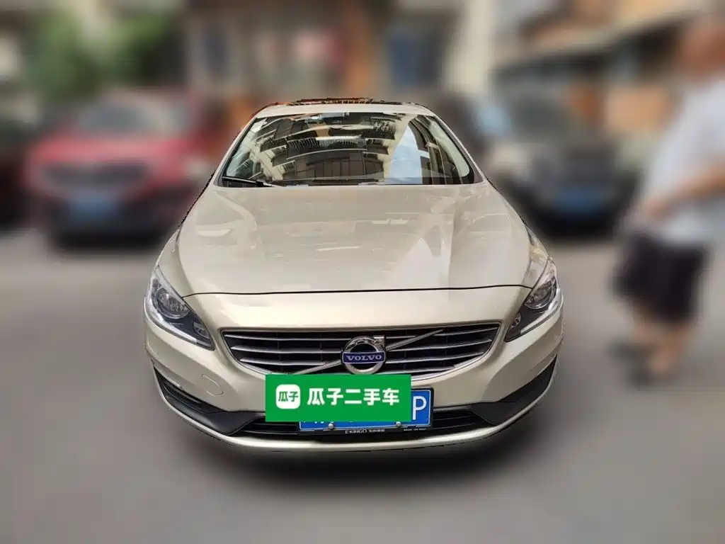Volvo S60 — миниатюра 23