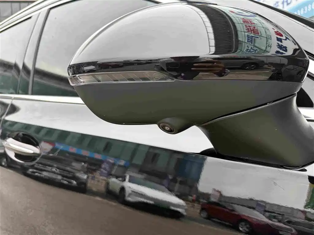Buick Envision Plus — миниатюра 15