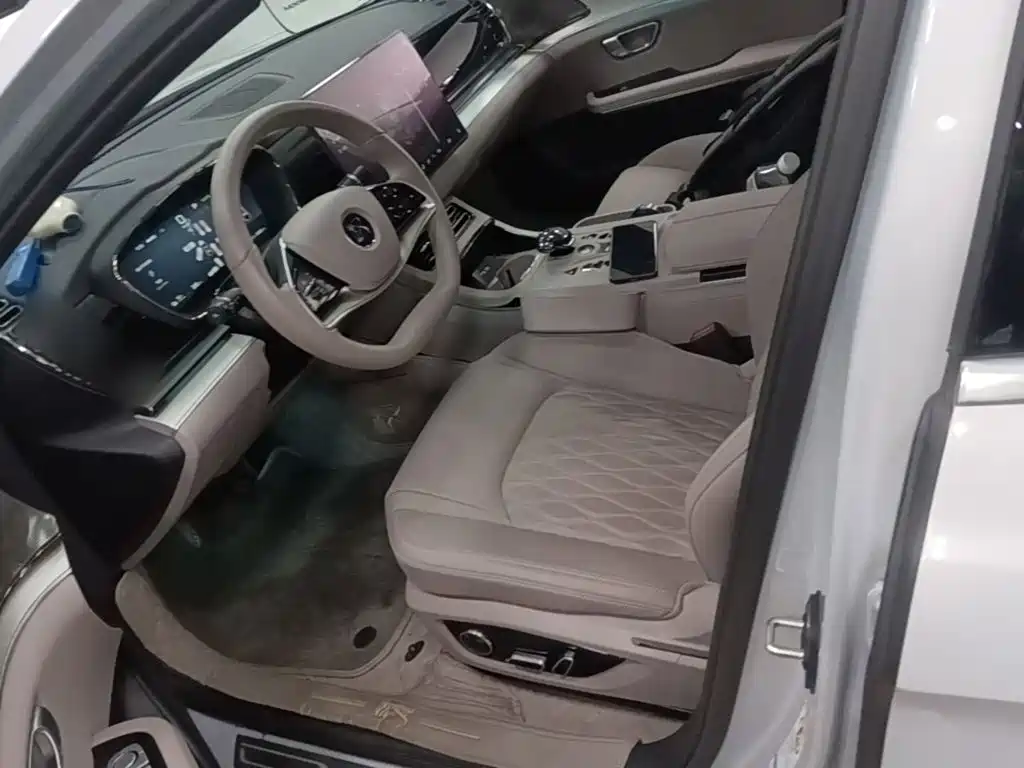 BYD Han — миниатюра 15