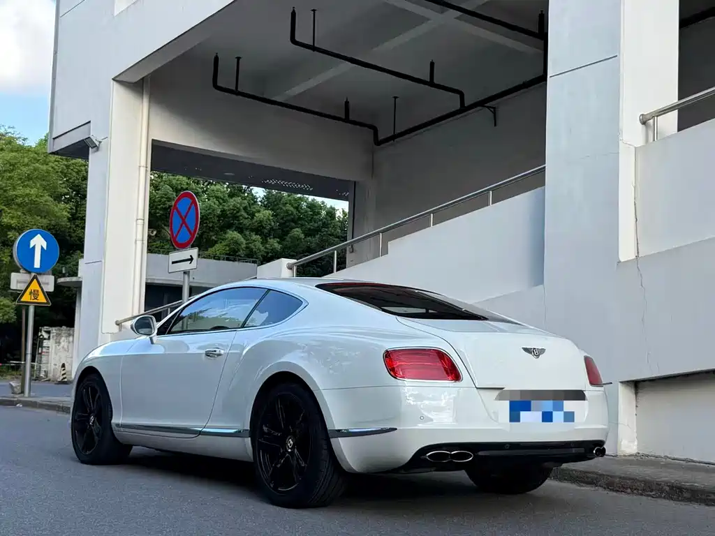 Bentley Continental — миниатюра 3