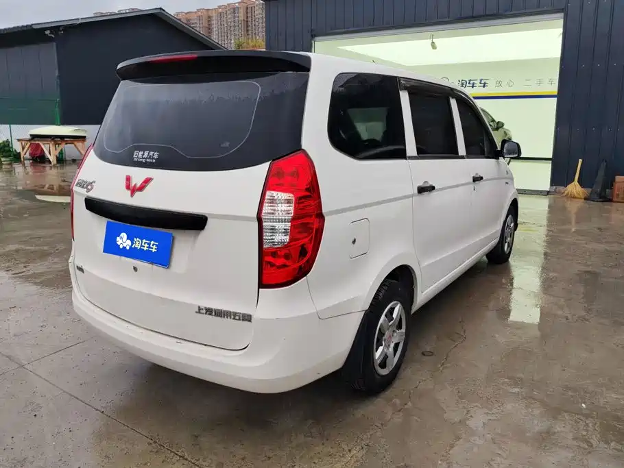 Wuling Hongguang — миниатюра 3