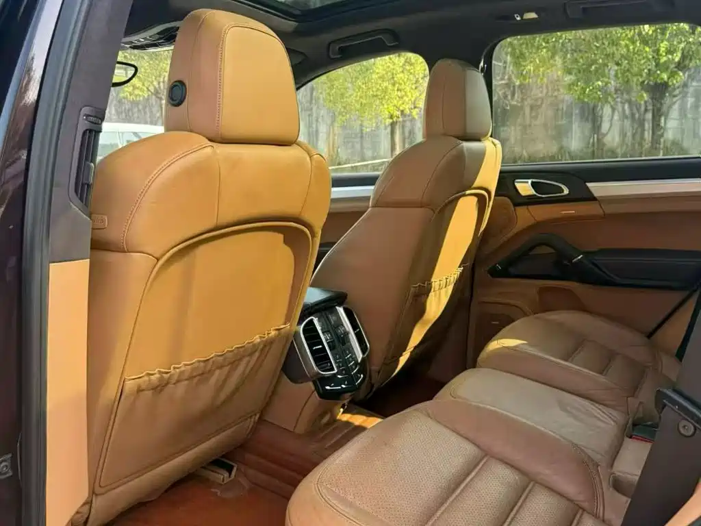 Porsche Cayenne 2011 Cayenne S 4.8L