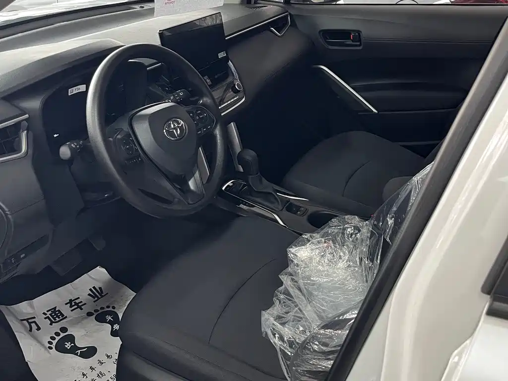 Toyota Corolla Cross — миниатюра 4