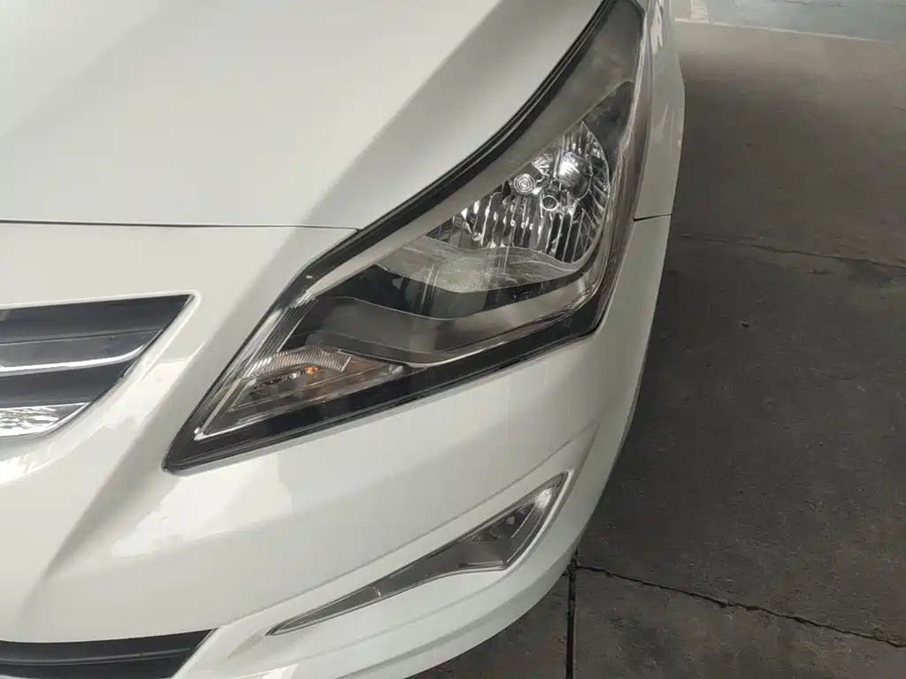 Hyundai Verna — миниатюра 24