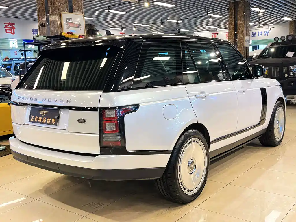 Land Rover Range Rover — миниатюра 8