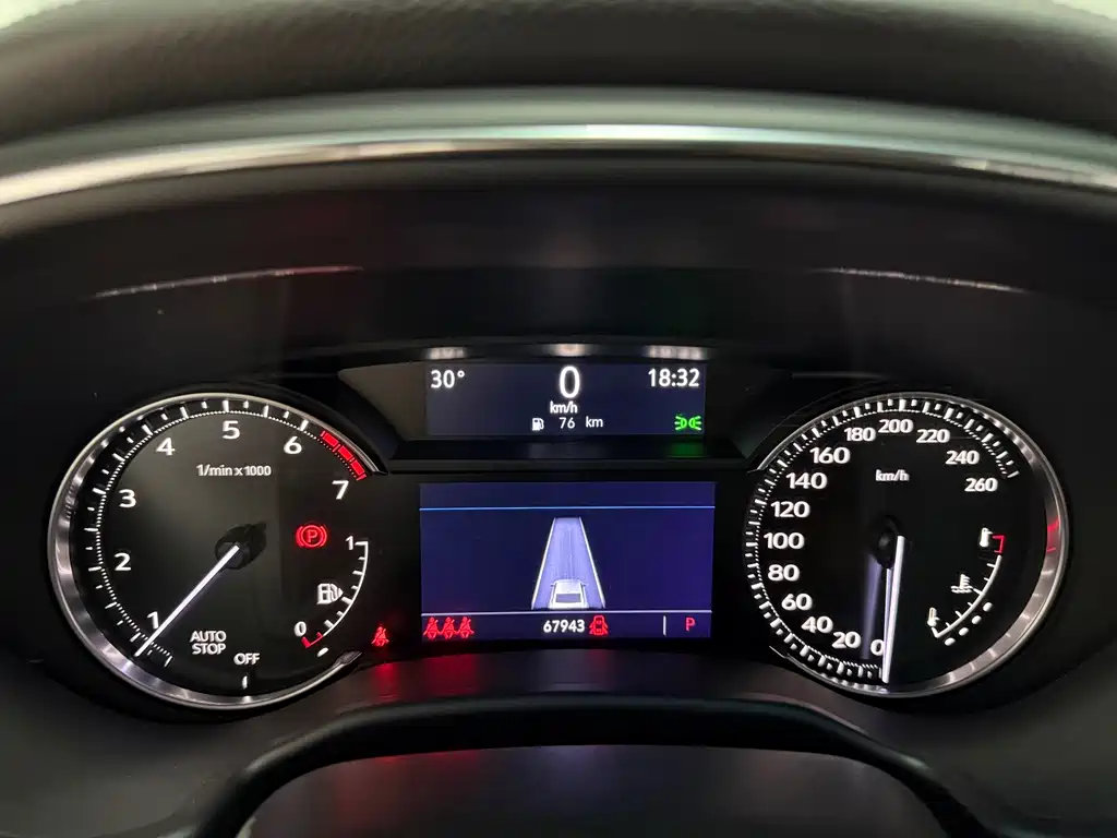 Cadillac CT5 — миниатюра 9