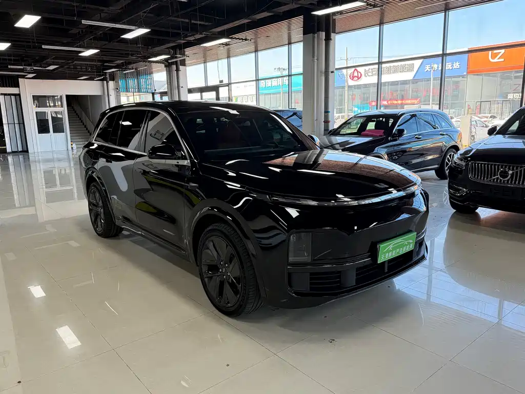 Li Auto Li L8 — миниатюра 2