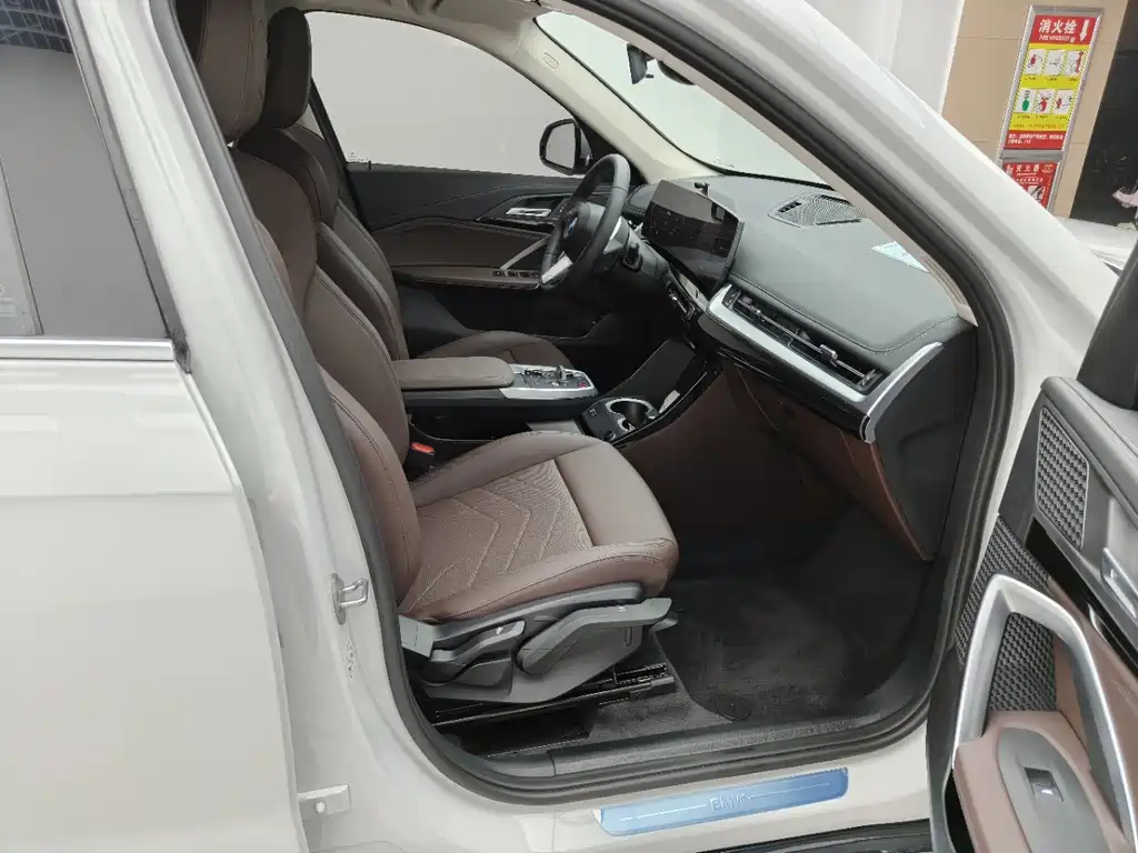 BMW X1 — миниатюра 11