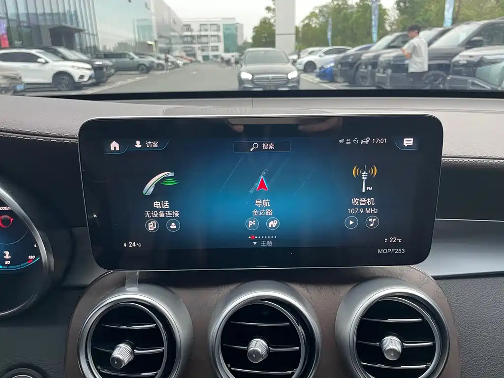 Mercedes-Benz GLC — миниатюра 13