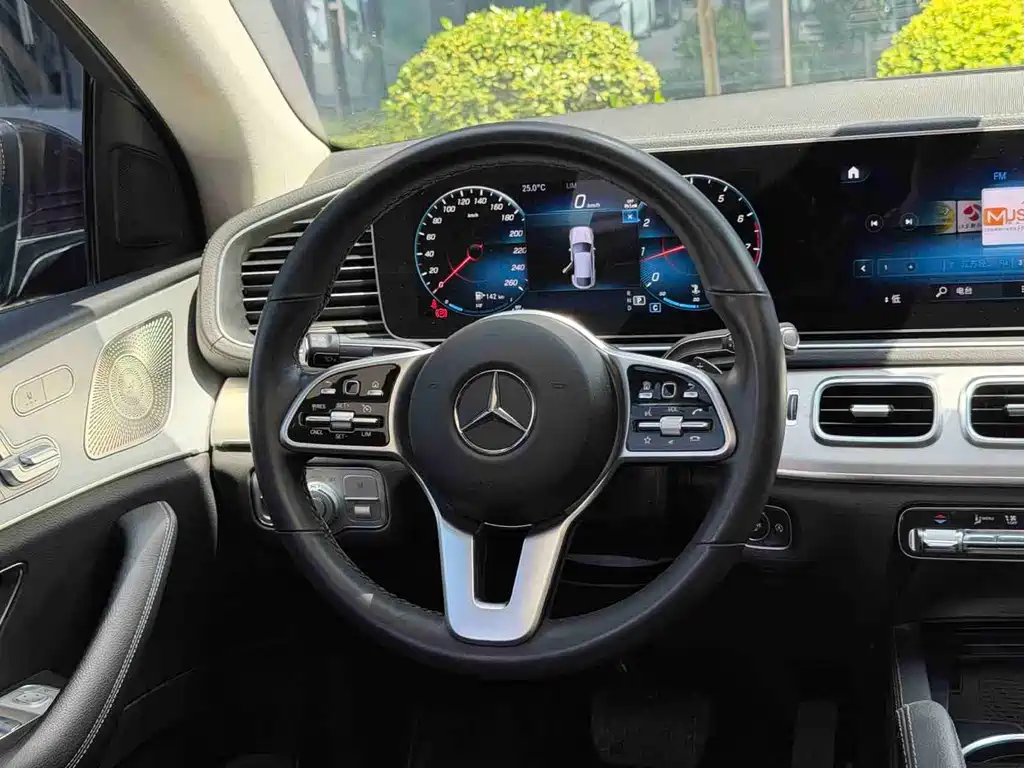Mercedes-Benz GLE Coupe — миниатюра 9