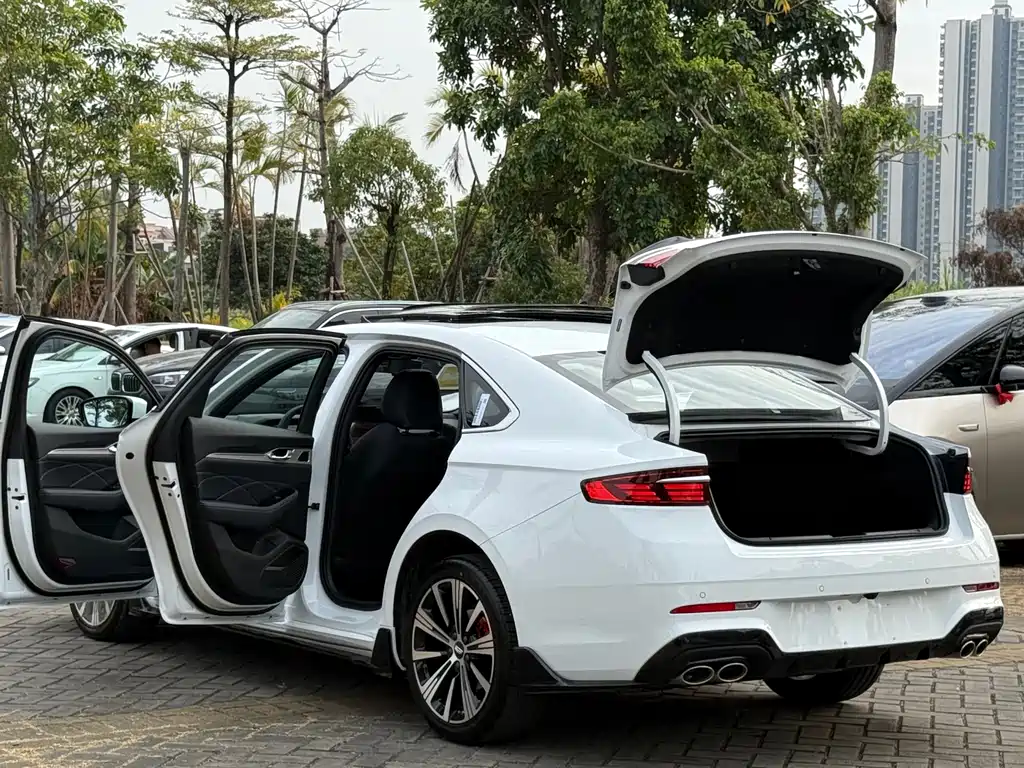 GEELY AUTOMOBILE XINGRUI