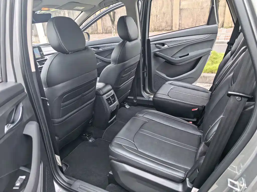 Baojun 360 — миниатюра 8