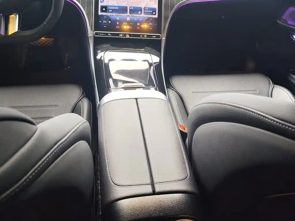 Mercedes-Benz C-Class — миниатюра 9