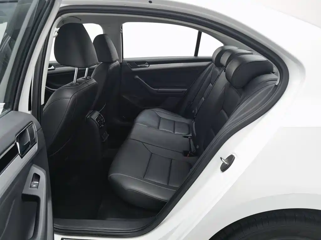 Volkswagen Sagitar — миниатюра 15