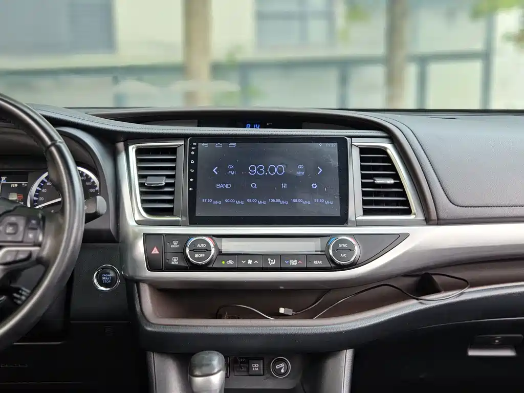 Toyota Highlander — миниатюра 18
