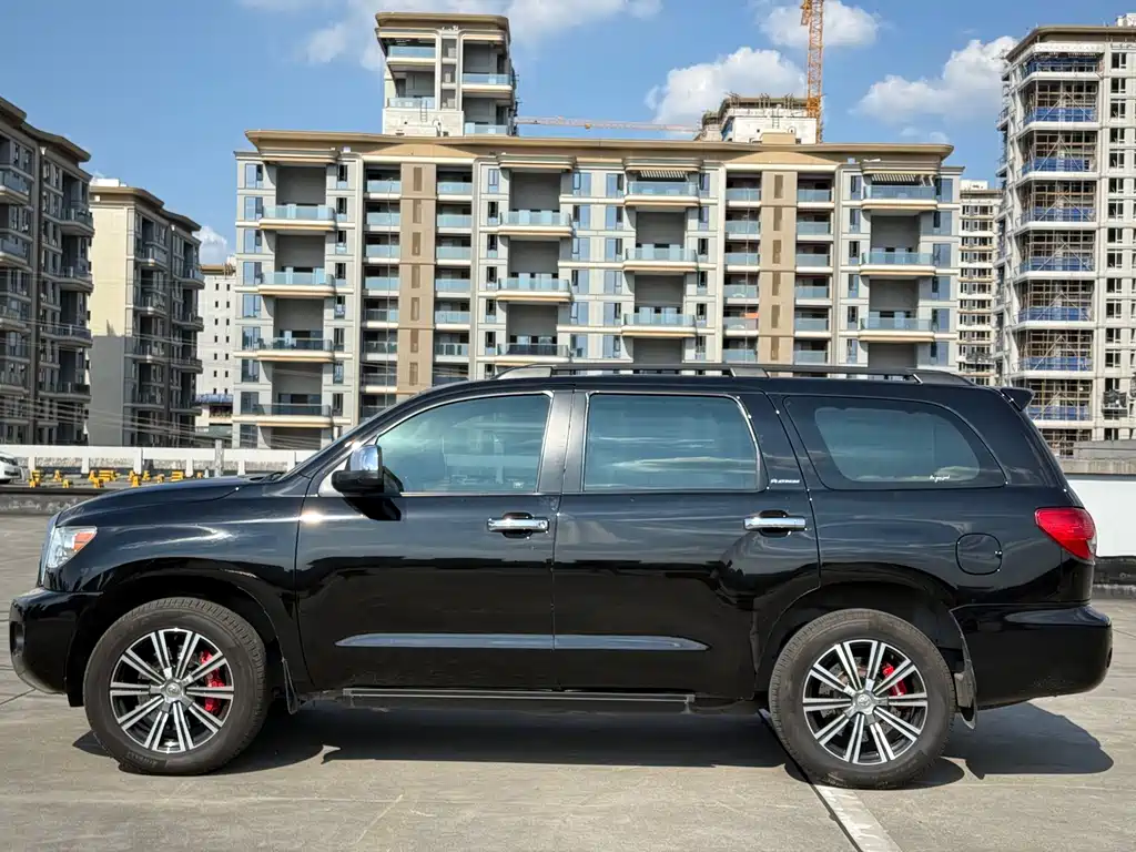 Toyota Sequoia — миниатюра 25
