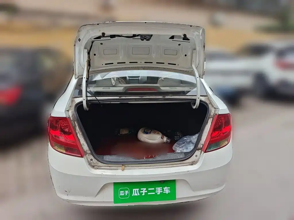 Chevrolet Sail — миниатюра 20