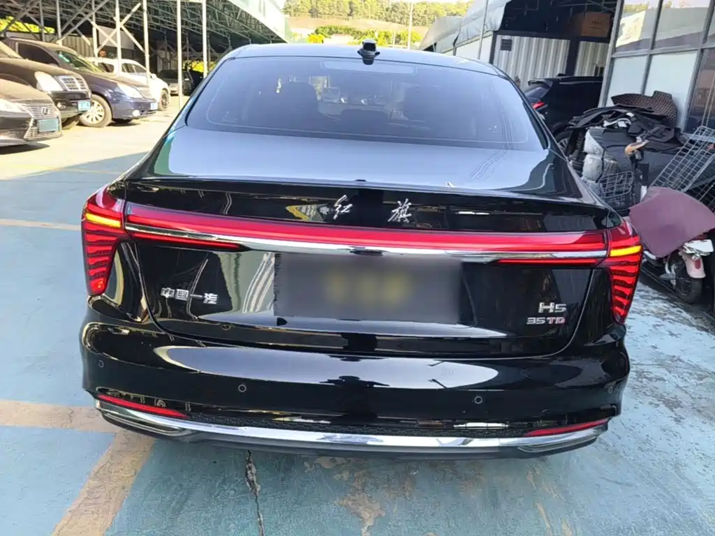 Hongqi Hongqi H5 — миниатюра 6