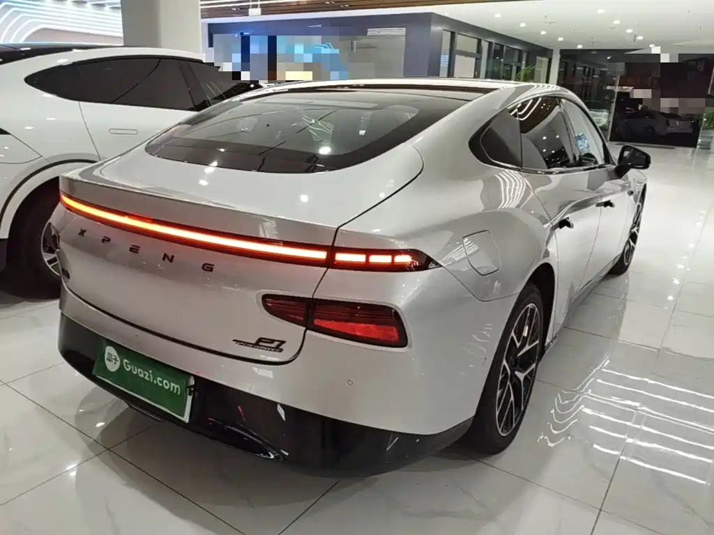 XPeng P7 — миниатюра 7