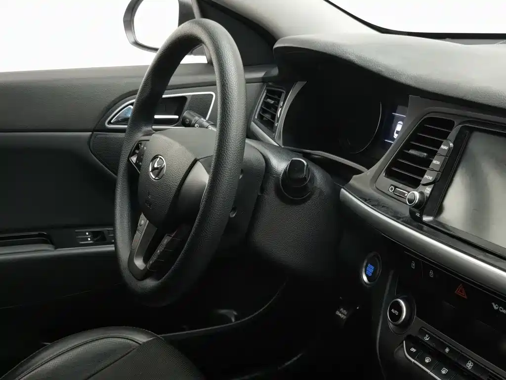 Hyundai Mistra — миниатюра 22