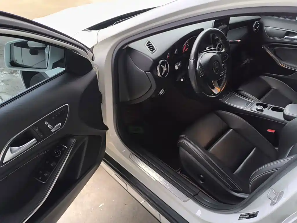 Mercedes-Benz GLA — миниатюра 16
