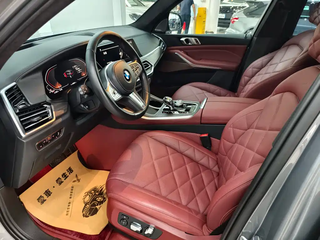 BMW X5 2022 xDrive 40Li M Sport