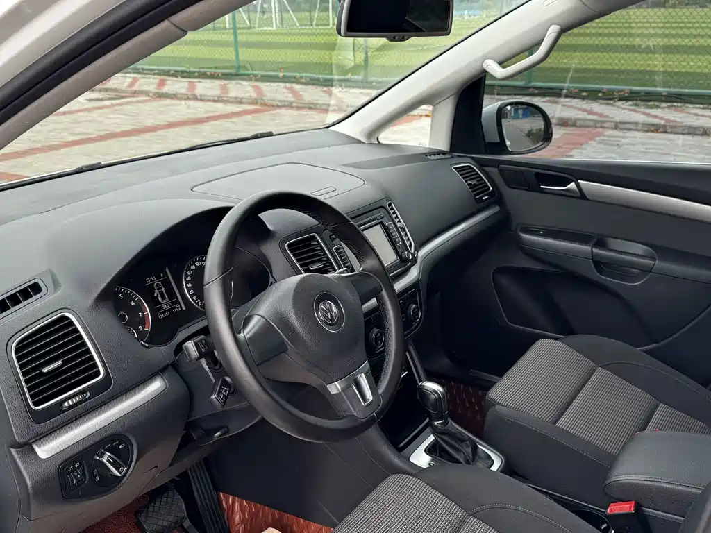 Volkswagen Sharan — миниатюра 9
