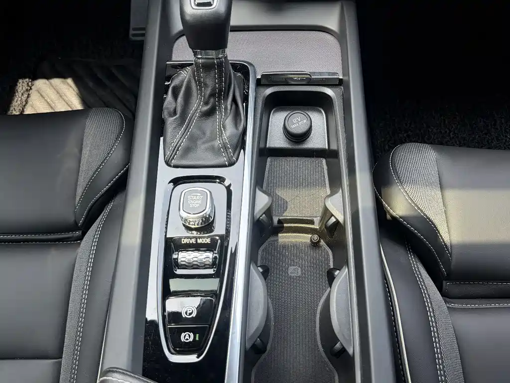 Volvo XC60 — миниатюра 7