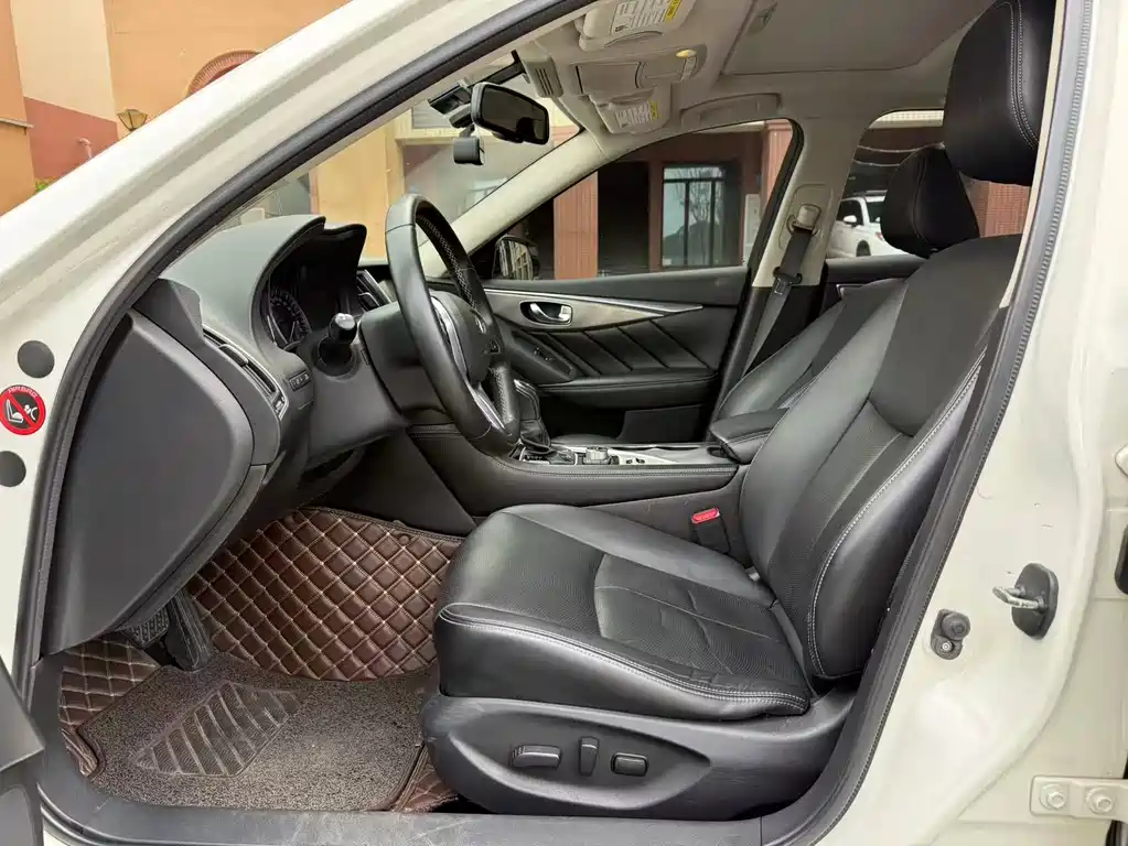 Infiniti Q50L 2018 2.0T VI