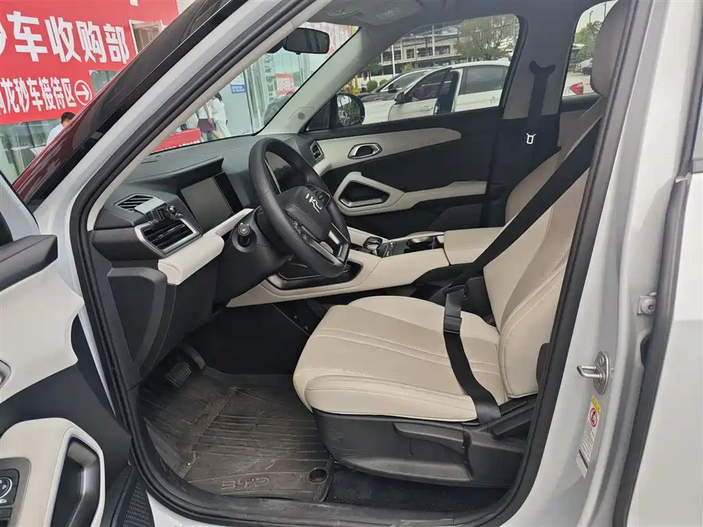 BYD Yuan UP — миниатюра 8