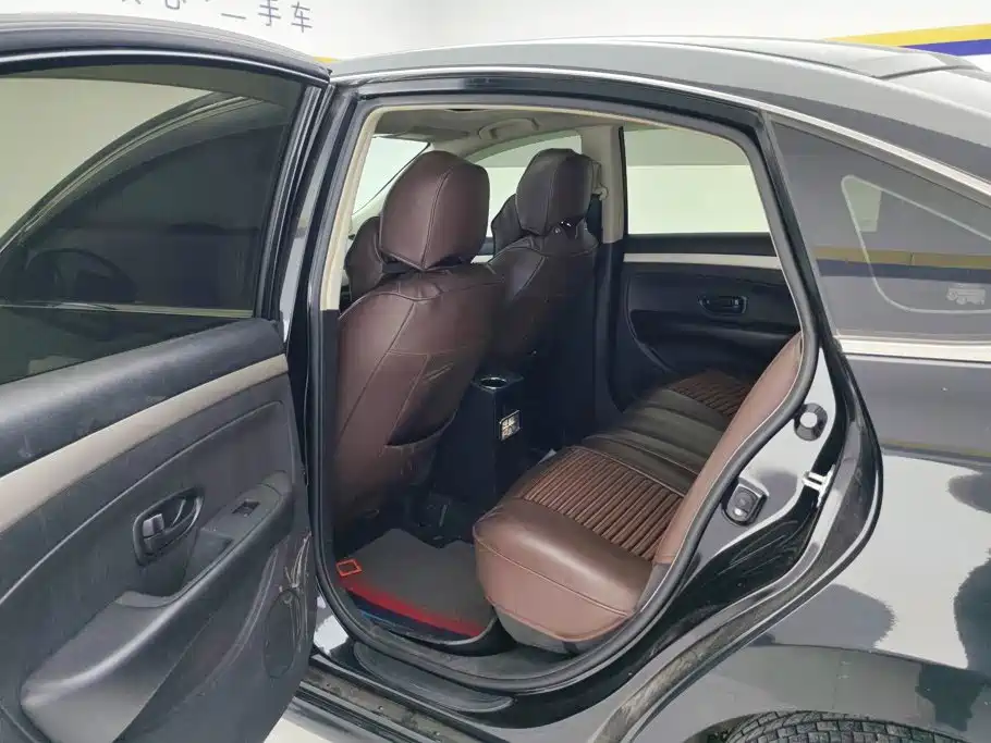 Nissan Sylphy — миниатюра 11