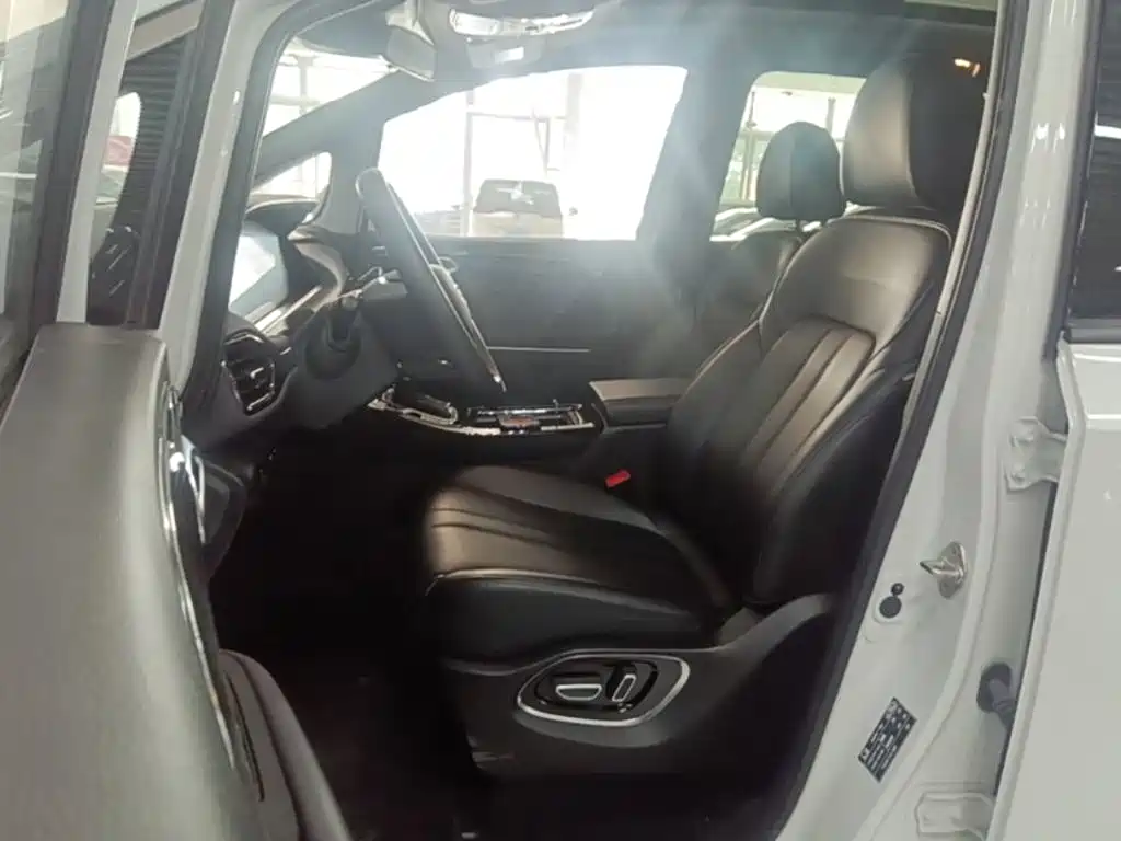 GAC Motor Trumpchi M6 — миниатюра 15
