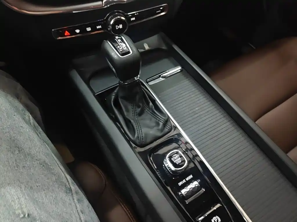 Volvo XC60 — миниатюра 14