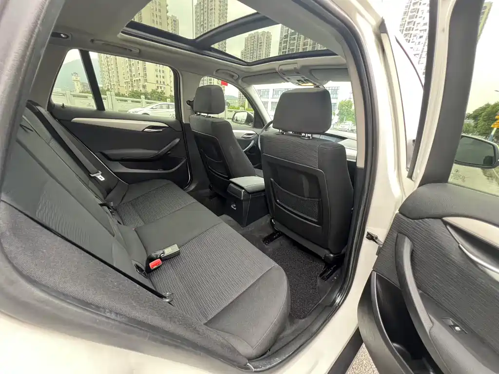 BMW X1 — миниатюра 5