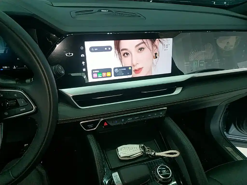 Geely Xingyue L — миниатюра 13